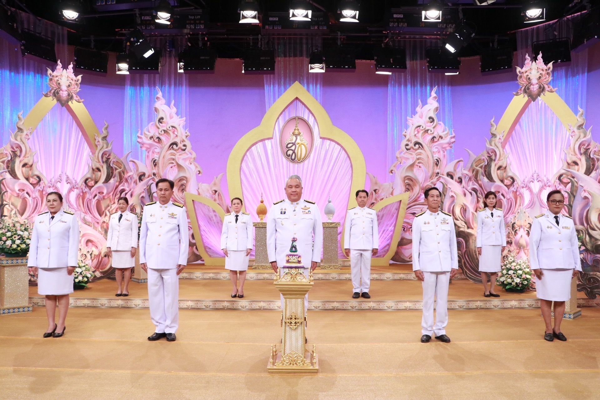 การเคหะแห่งชาตินำทีมบันทึกเทปถวายพระพร สมเด็จพระนางเจ้าสุทิดาฯ เนื่องในวันเฉลิมพระชนมพรรษา