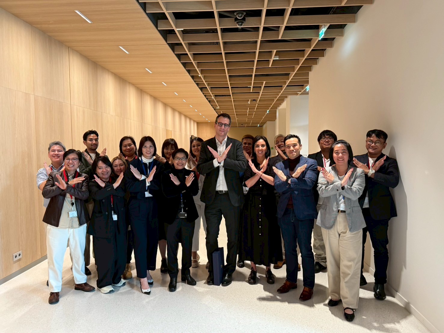 กรุงไทย–แอกซ่า ประกันชีวิต ตอกย้ำผู้นำด้านธุรกิจประกันชีวิต และสุขภาพ ชู5 กลยุทธ์หลัก เน้นการเติบโตอย่างยั่งยืน พร้อมเปิดสำนักงานใหญ่กลุ่มแอกซ่า ประเทศฝรั่งเศสเป็นครั้งแรก