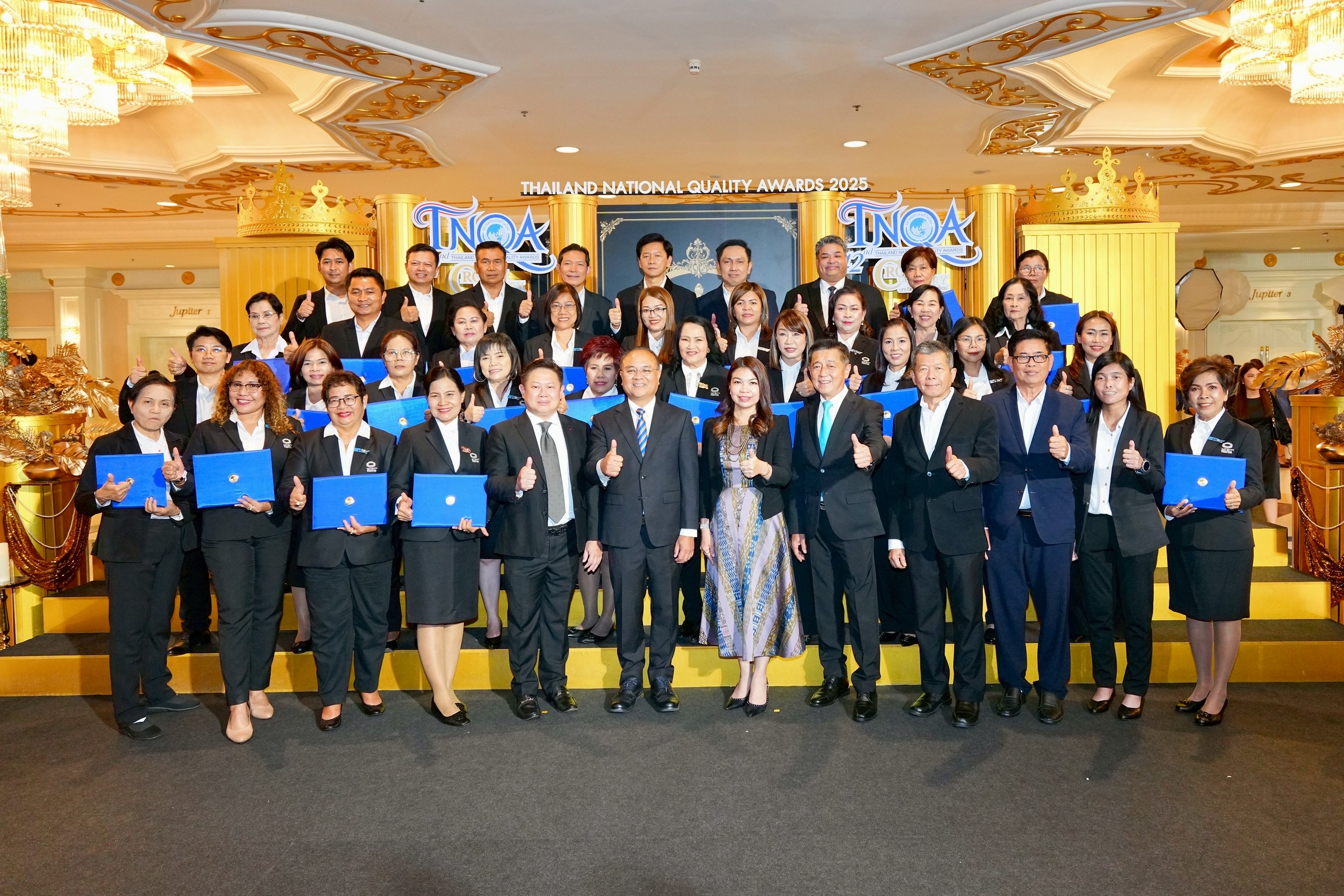 OCEAN LIFE ไทยสมุทร นำทีมที่ปรึกษาประกันชีวิต คว้ารางวัล TNQA ครั้งที่ 42 ตอกย้ำการใช้พลังแห่งรัก มุ่งสู่ความสำเร็จในระดับประเทศ