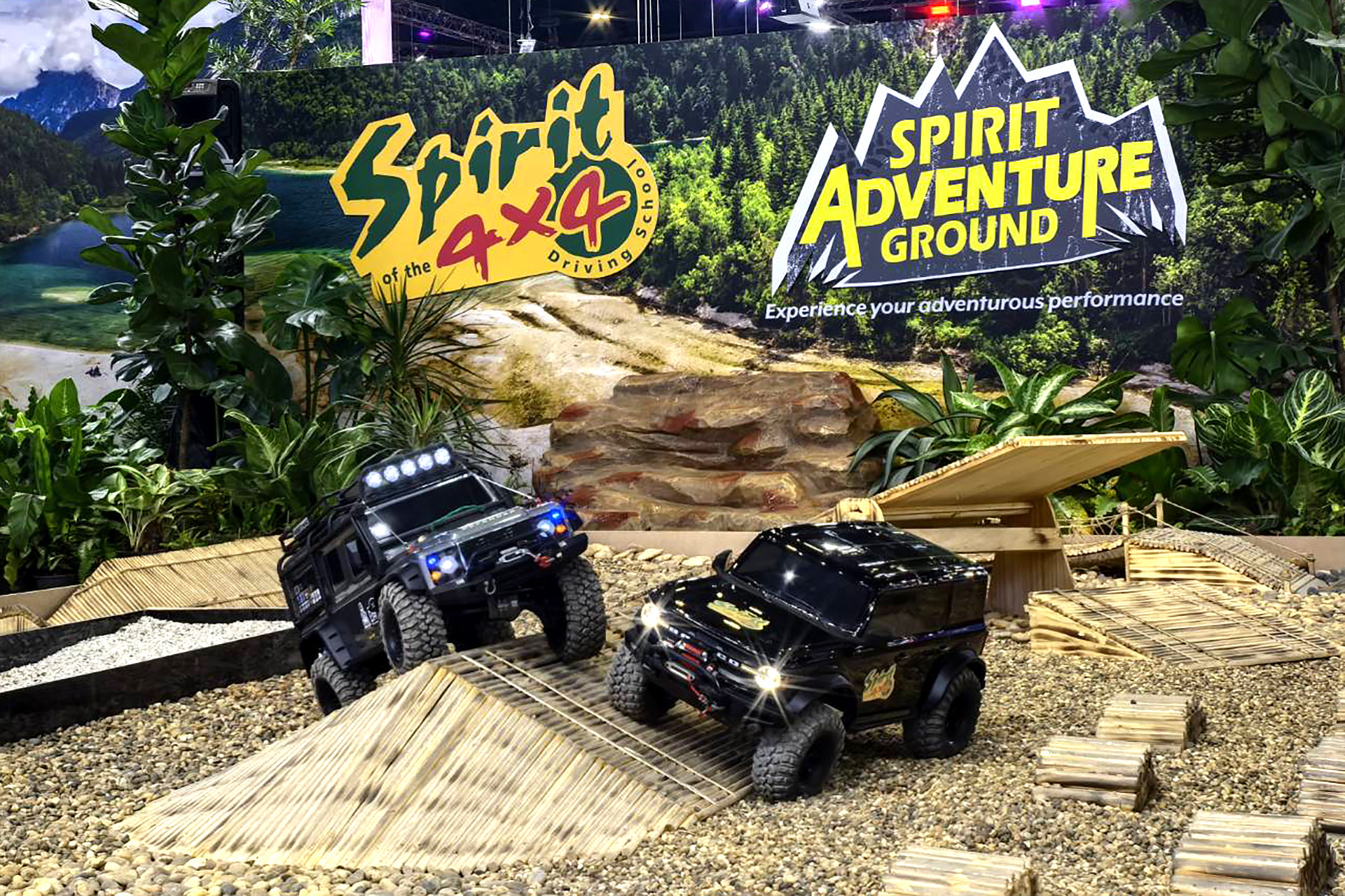 SPIRIT 4×4 ชวนขับรถบังคับจิ๋วในสนามจำลองและลองนั่งรถลุยทางวิบาก ในงาน MOTOR EXPO 2025