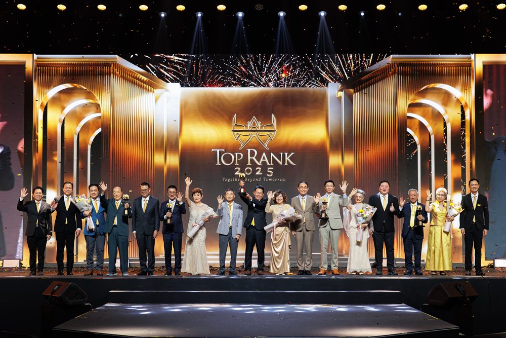 SCG เดินหน้าเสริมแกร่งเครือข่ายจัดจำหน่าย มอบรางวัลผู้แทนยอดเยี่ยมปี 2568 เชิดชูความสำเร็จทอง ต่อเนื่อง 40 ปี พร้อมเร่งขับเคลื่อน Digital Platform