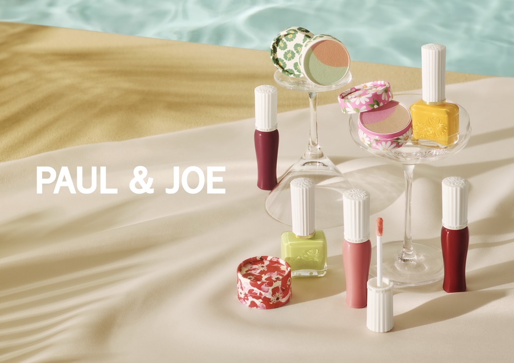 สัมผัสสีสันแห่งฤดูร้อนกับ PAUL & JOE SUMMER COLLECTION