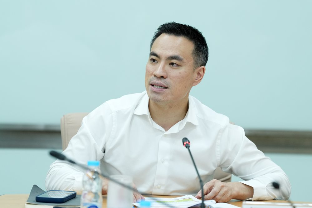 ดีเซลลดฮาบ 2.14 บาท/ลิตร เริ่มพรุ่งนี้ หลัง“เอกนัฏ”ปรับสูตรค่าการกลั่น ช่วยลดภาระประชาชน