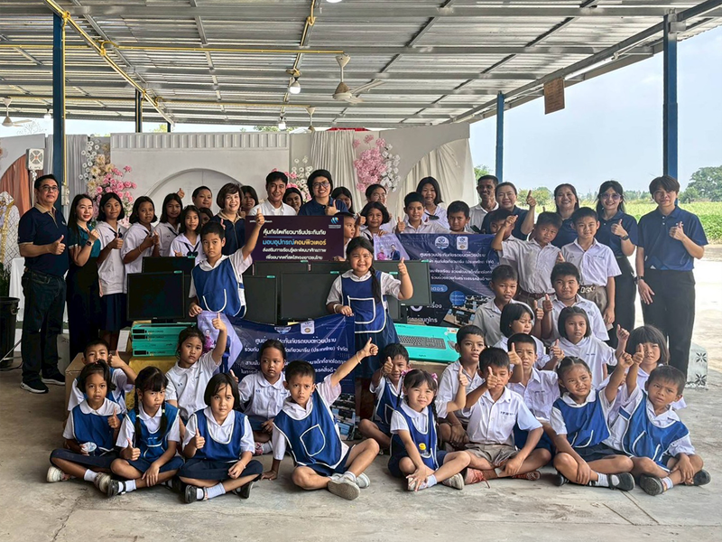 คุ้มภัยโตเกียวมารีนฯ จับมือพันธมิตรตัวแทน มอบคอมพิวเตอร์แก่โรงเรียนบ้านคลองขุด จ.กำแพงเพชร มุ่งยกระดับทักษะดิจิทัลและสร้างโอกาสการเรียนรู้แก่เยาวชน