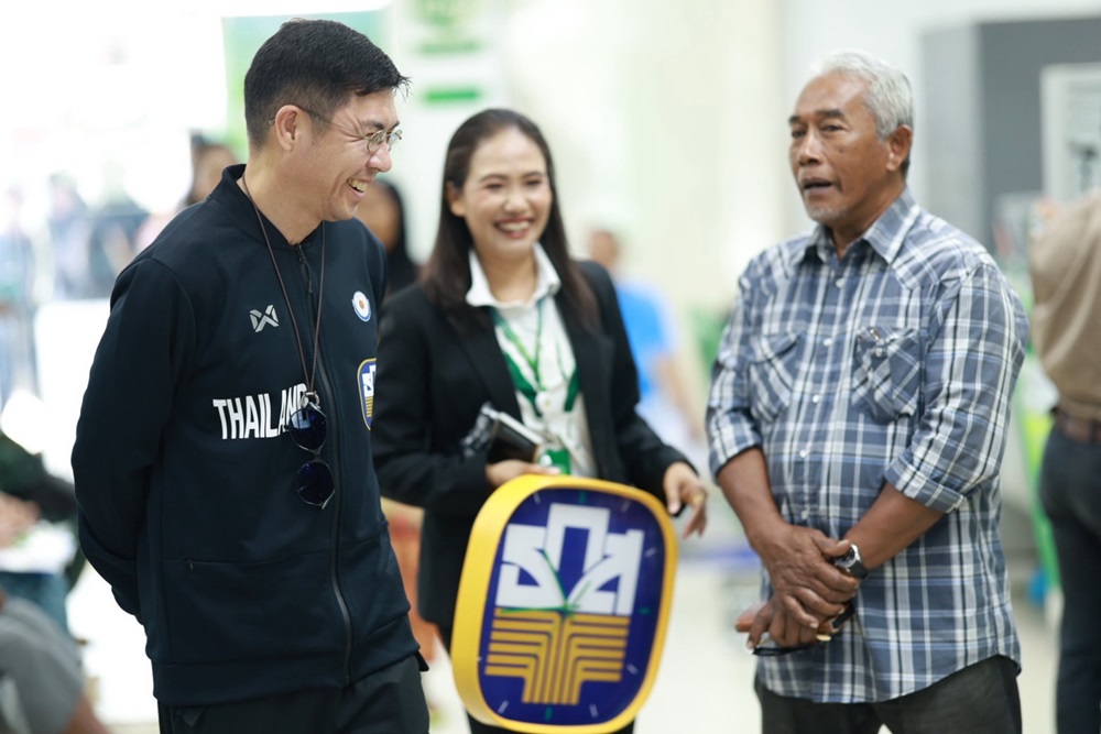 ผู้จัดการ ธ.ก.ส.ลงพื้นที่ตรวจเยี่ยมการลงทะเบียนโครงการบัตรสวัสดิการแห่งรัฐ ปี 2569 วันแรก ณ สาขาละงู จ.สตูล