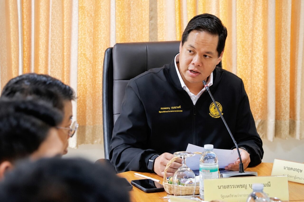 “สรรเพชญ” ตรวจเยี่ยม ท่าเรือระนองสู่ประตูการค้าอันดามัน เชื่อมเอเชียใต้ – BIMSTEC กทท. โชว์ผลงานตู้สินค้าผ่านท่า 7 เดือน พุ่งกว่า 55% เร่งเพิ่มศักยภาพโครงสร้างพื้นฐาน-บริการ