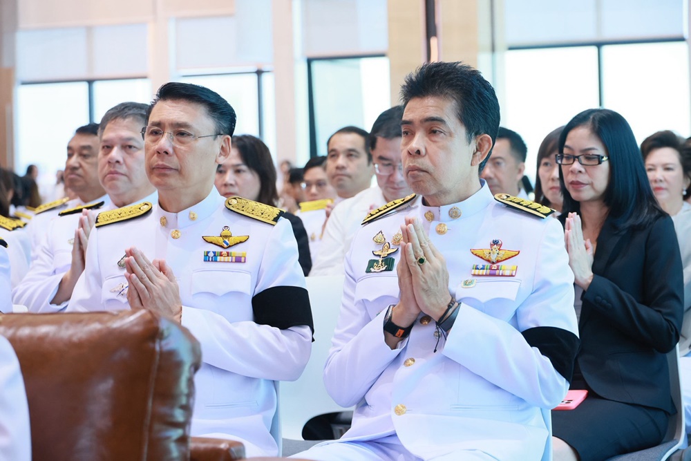 ธ.ก.ส.ร่วมพิธีเจริญพระพุทธมนต์และทำบุญตักบาตรถวายเป็นพระกุศล แด่สมเด็จพระอริยวงศาคตญาณสมเด็จพระสังฆราช สกลมหาสังฆปริณายก ในโอกาสฉลองพระชนมายุ 99 พรรษา