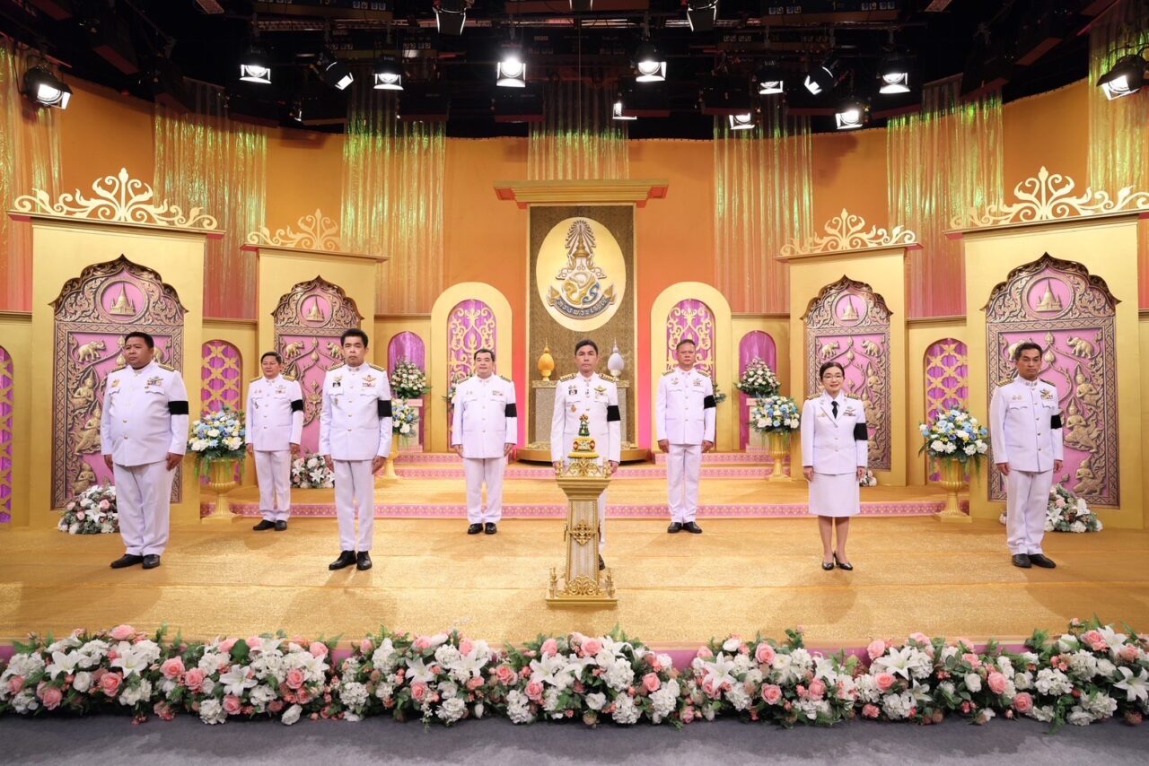 ธ.ก.ส.ถวายพระพรชัยมงคลเนื่องในโอกาสวันเฉลิมพระชนมพรรษาพระบาทสมเด็จพระเจ้าอยู่หัว