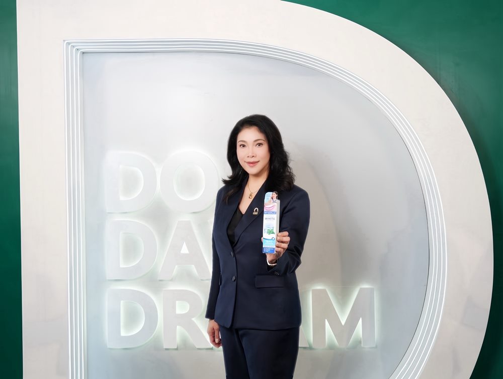 ดู เดย์ ดรีม เดินหน้า“Celebrity-led Brand Strategy”ต่อสัญญา “หลิง–ออม” ปีที่ 2ต่อยอดกลยุทธ์ Fandom Economy สู่ Brand Trust เพื่อการเติบโตอย่างยั่งยืน