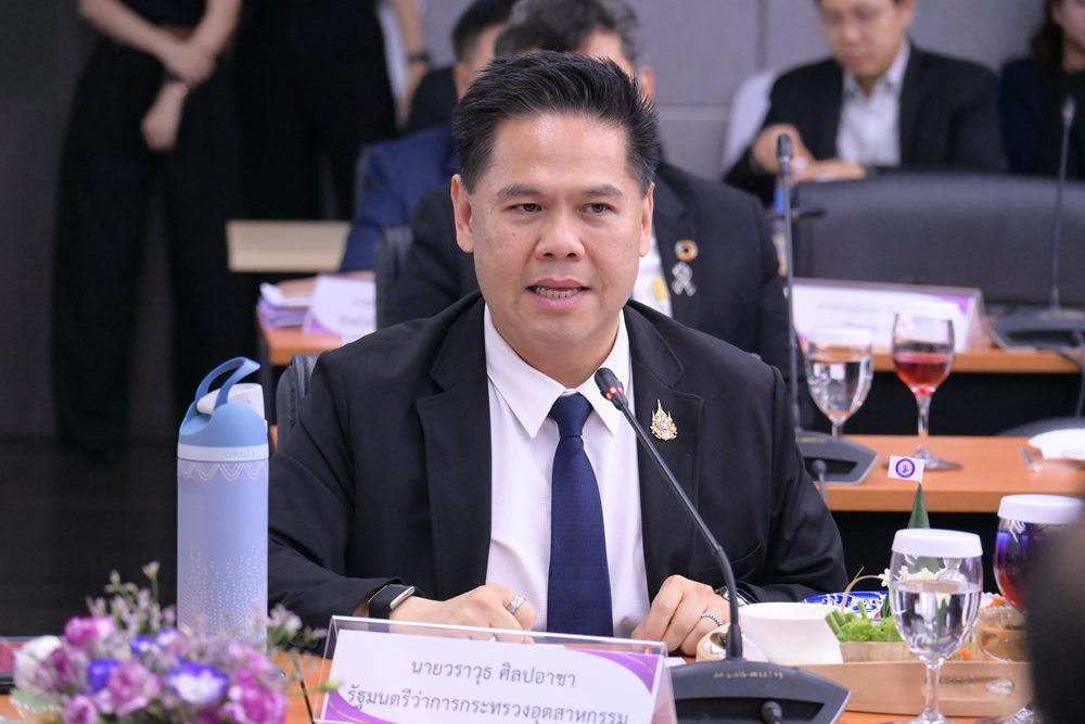 “วราวุธ” โชว์ผล กอช.ดัน Made in Thailand –ส่งเสริมอุตสาหกรรมภายในประเทศ ไม่ทิ้งยานยนต์สันดาปภายใน-หนุนใช้ Biofuel ลดนำเข้า เสริมขีดแข่งขัน