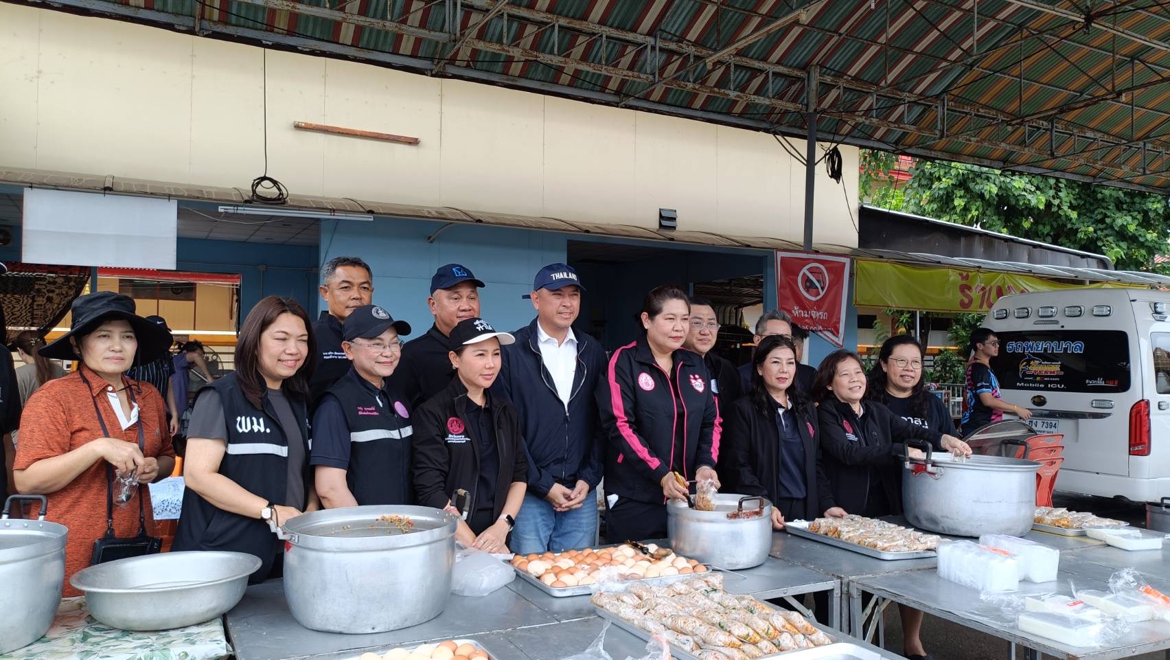 “นิกร”ห่วงประชาชนกลุ่มเปราะบางประสบปัญหาน้ำท่วม มอบ “ผว.กคช.ทวีพงษ์” ช่วย 57 โครงการโดยเร่งด่วน