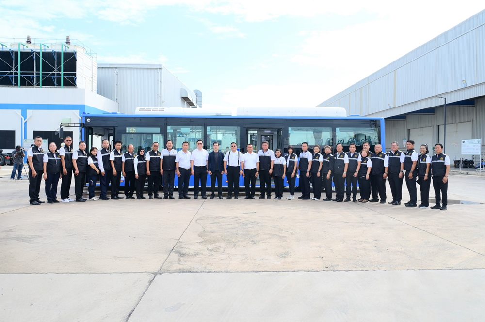 ขสมก.ผนึกนครชัยแอร์ ร่วมกับ EA–NEX เปิดโรงงานคนไทยย้ำรถโดยสารไฟฟ้าพลังงานสะอาด 1,520 คัน ผลิตและประกอบในประเทศไทย